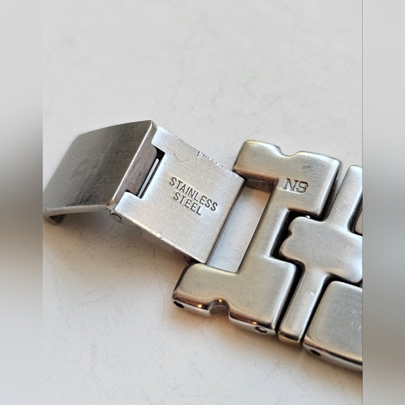 Bulova Infinity Collection wristwatch, two-tone. Unisex EUC! - Picture 7 of 16